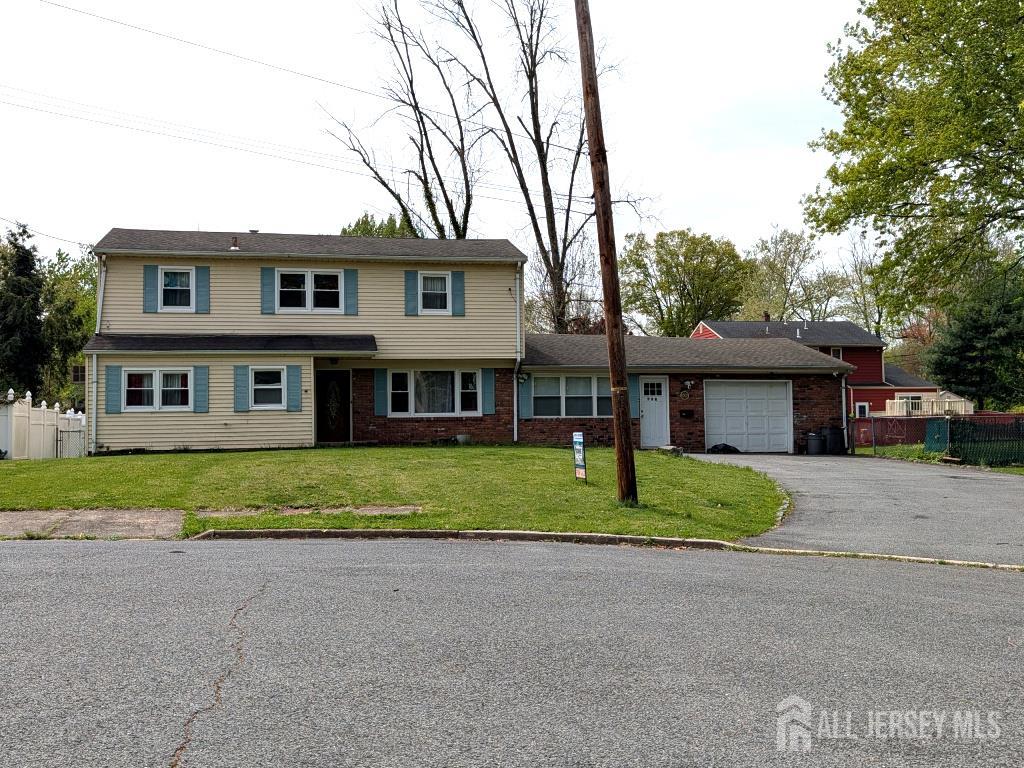 726 W Milton Avenue — photo