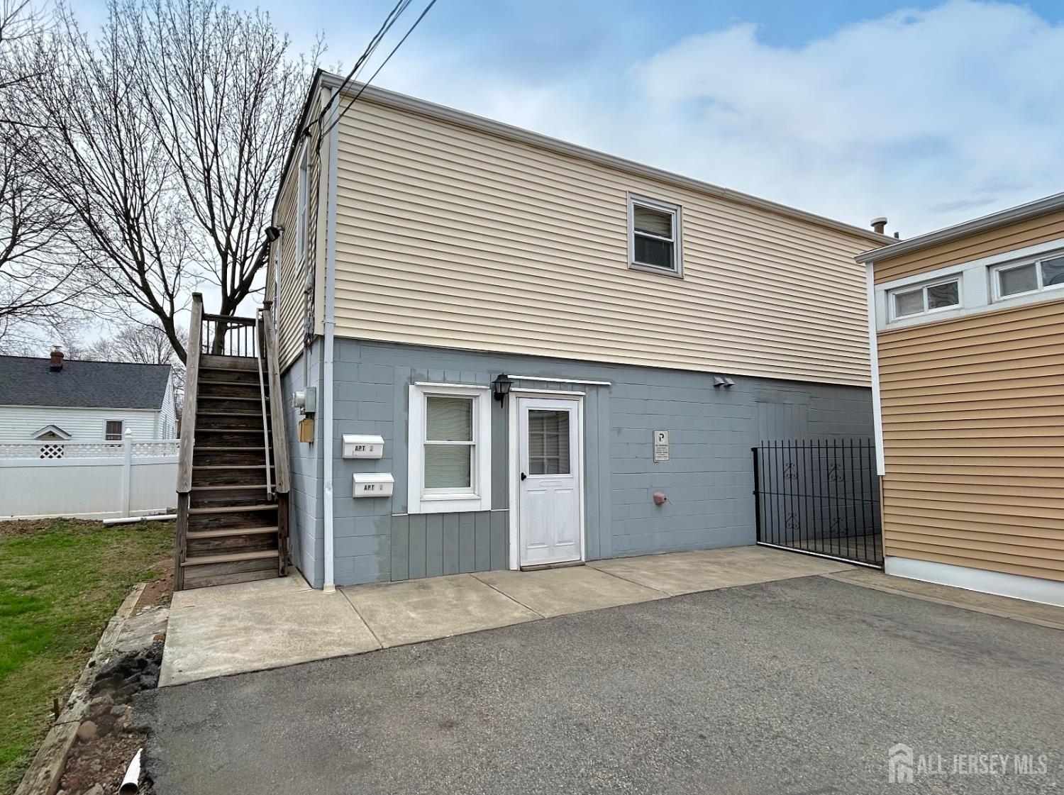 54 Loring Avenue 1 — photo