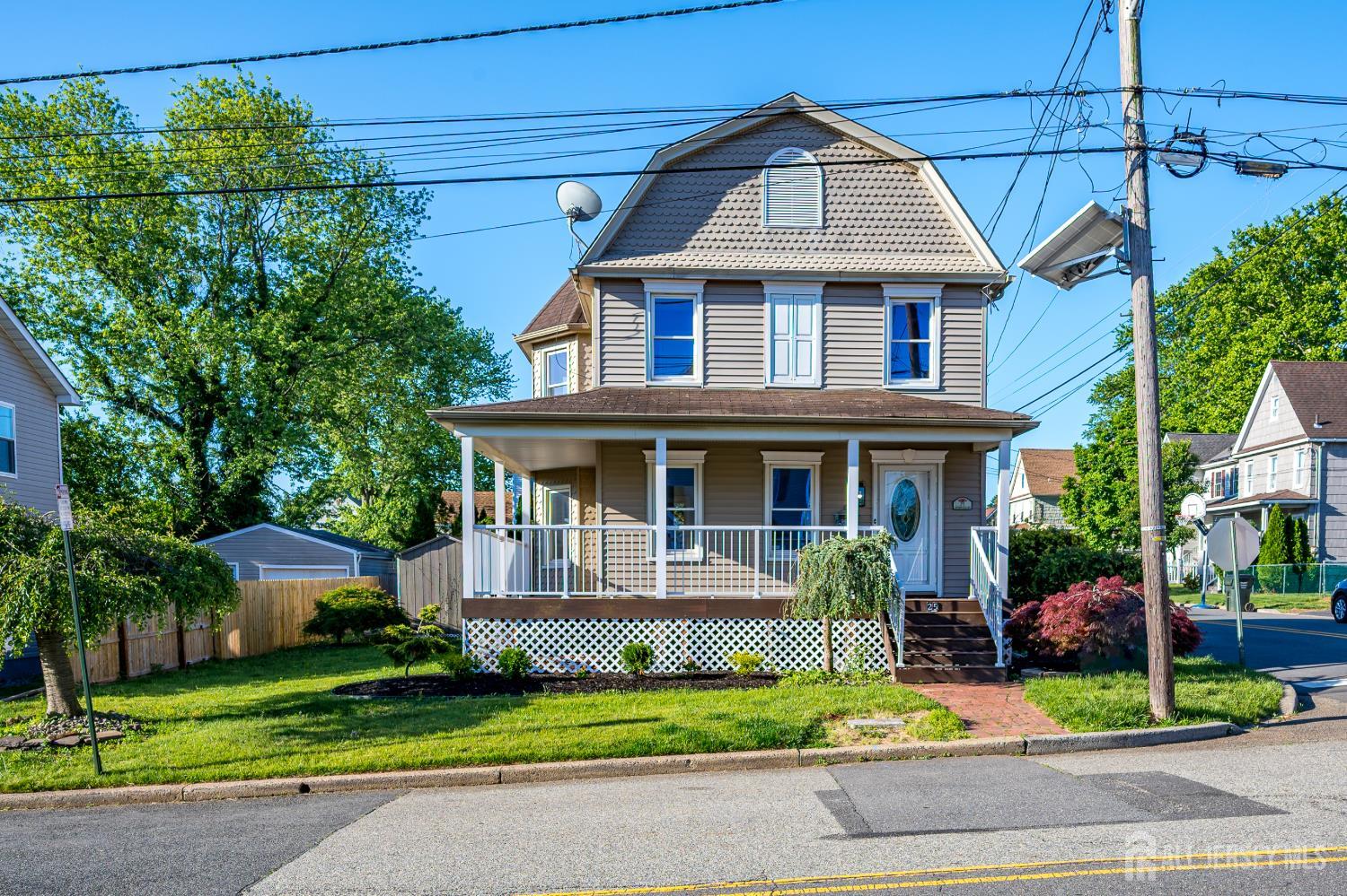 25 Homestead Avenue — photo