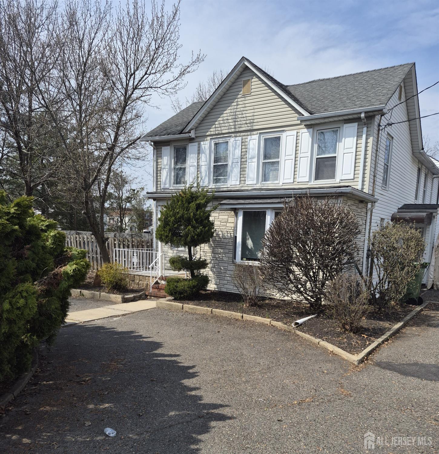 185 Washington Road — photo