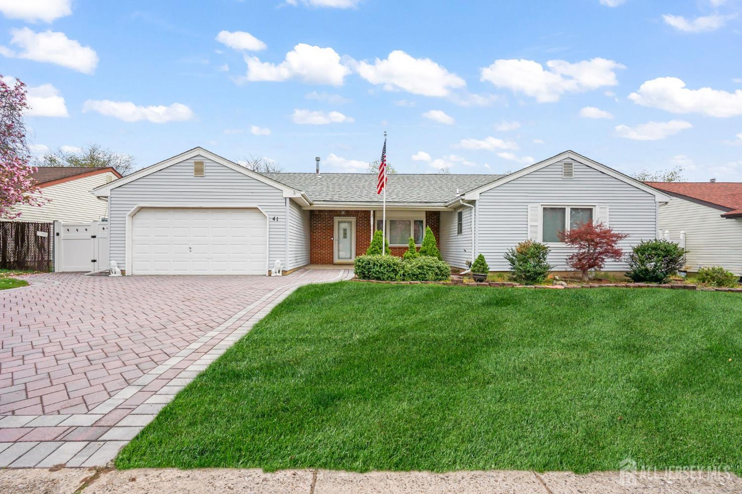 41 Rodak Circle — photo