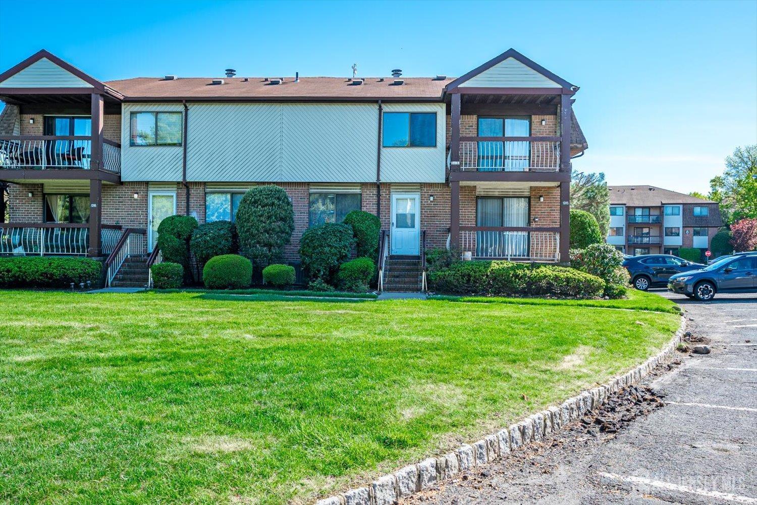 1315 Edison Glen Terrace — photo