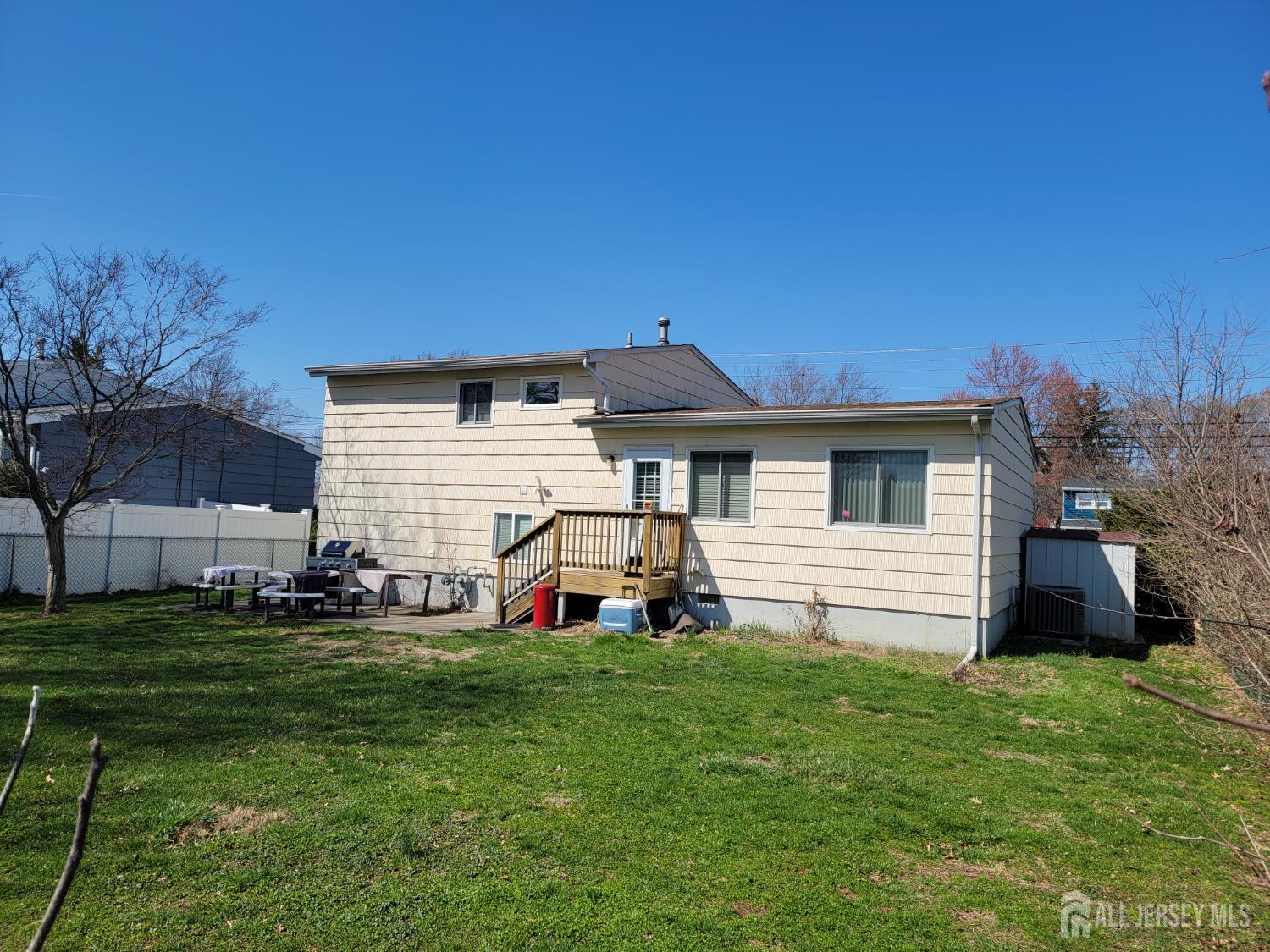 Home in Old Bridge, NJ 08857 — photo 3