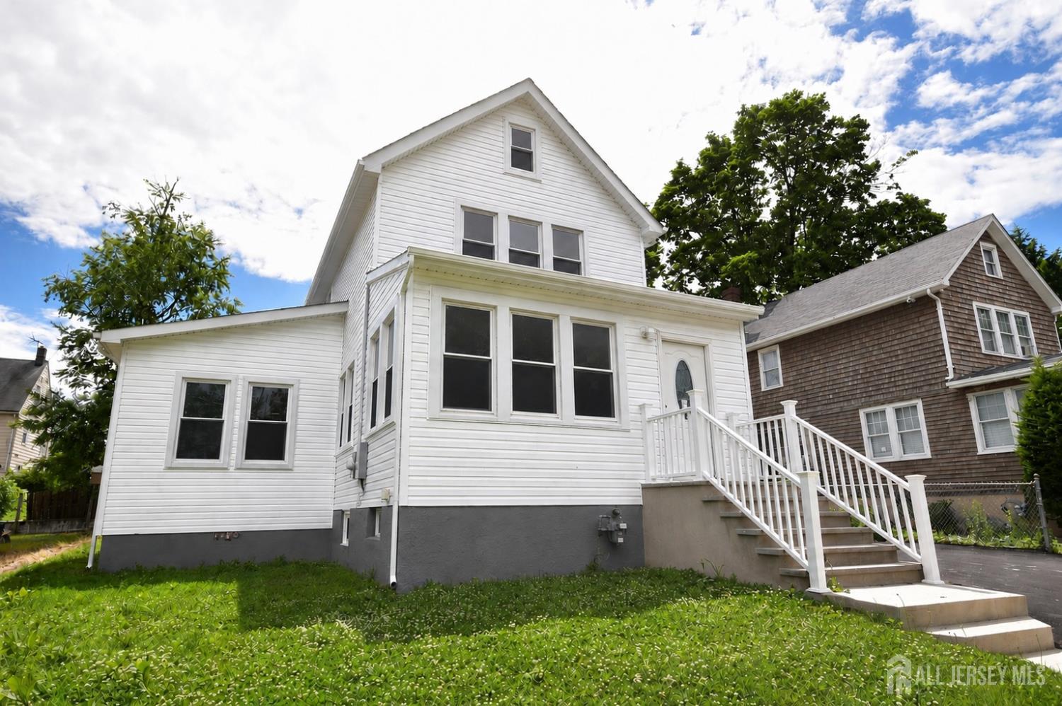 12 Ford Avenue — photo