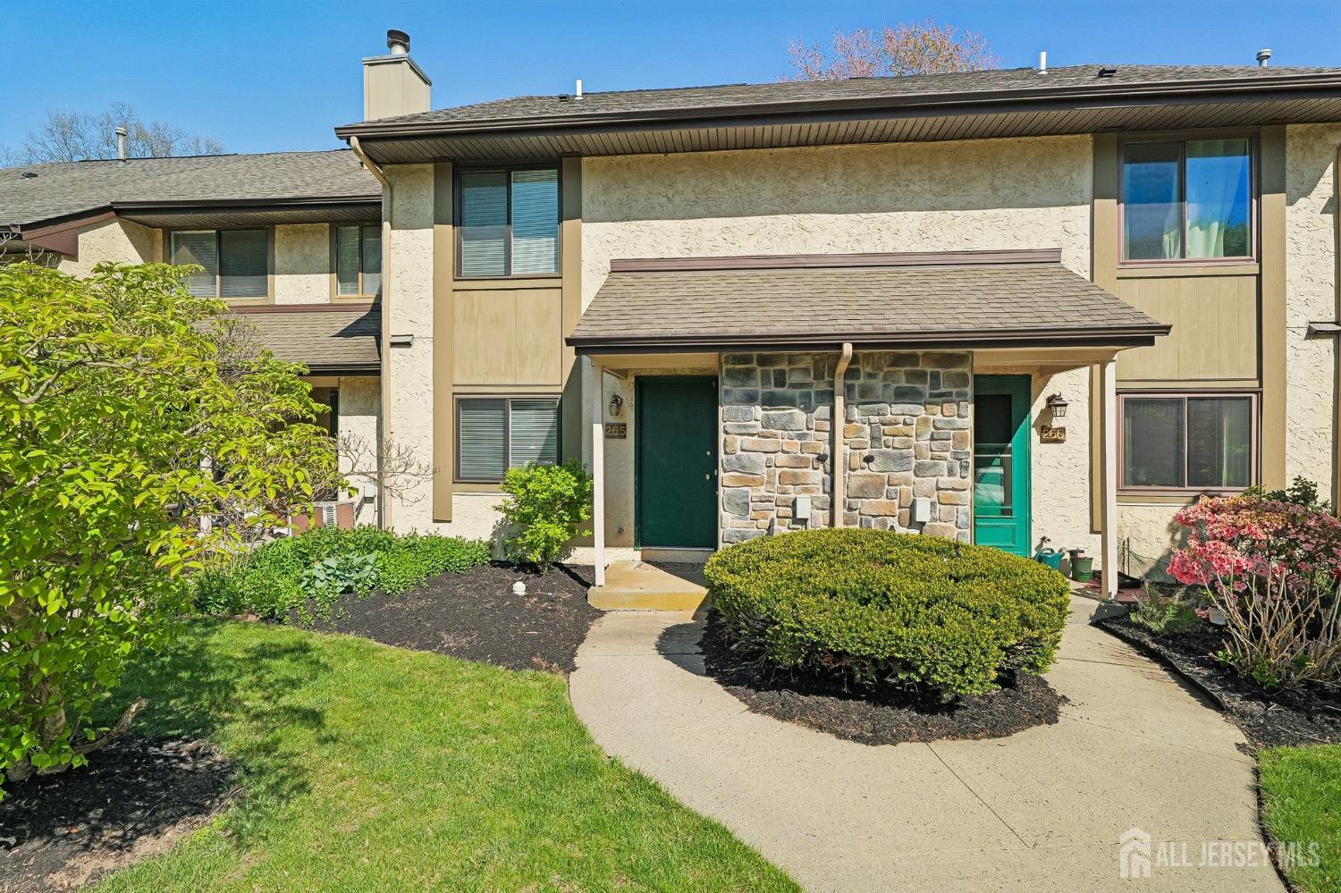 265 Hampshire Drive — photo