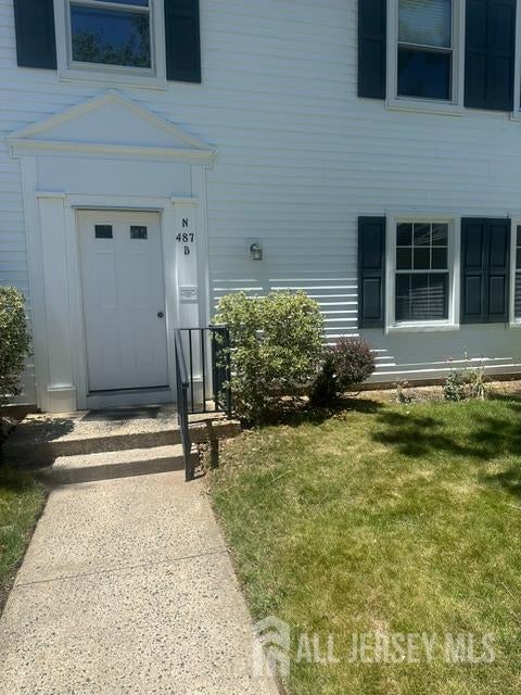 487 Somerset Lane B — photo