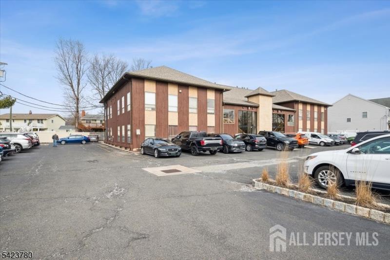 495 Union Avenue 7 — photo