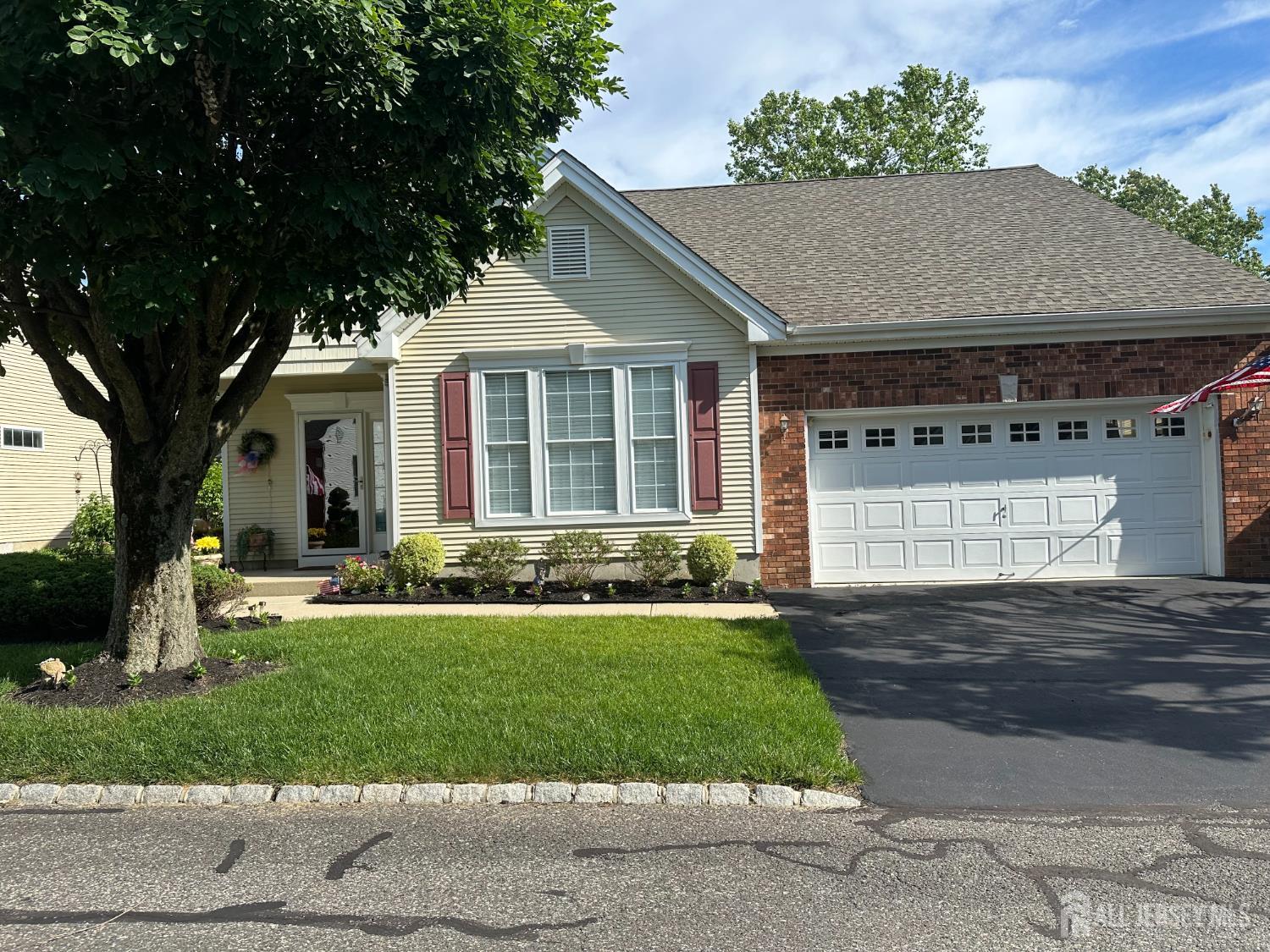 17 Burholme Drive — photo