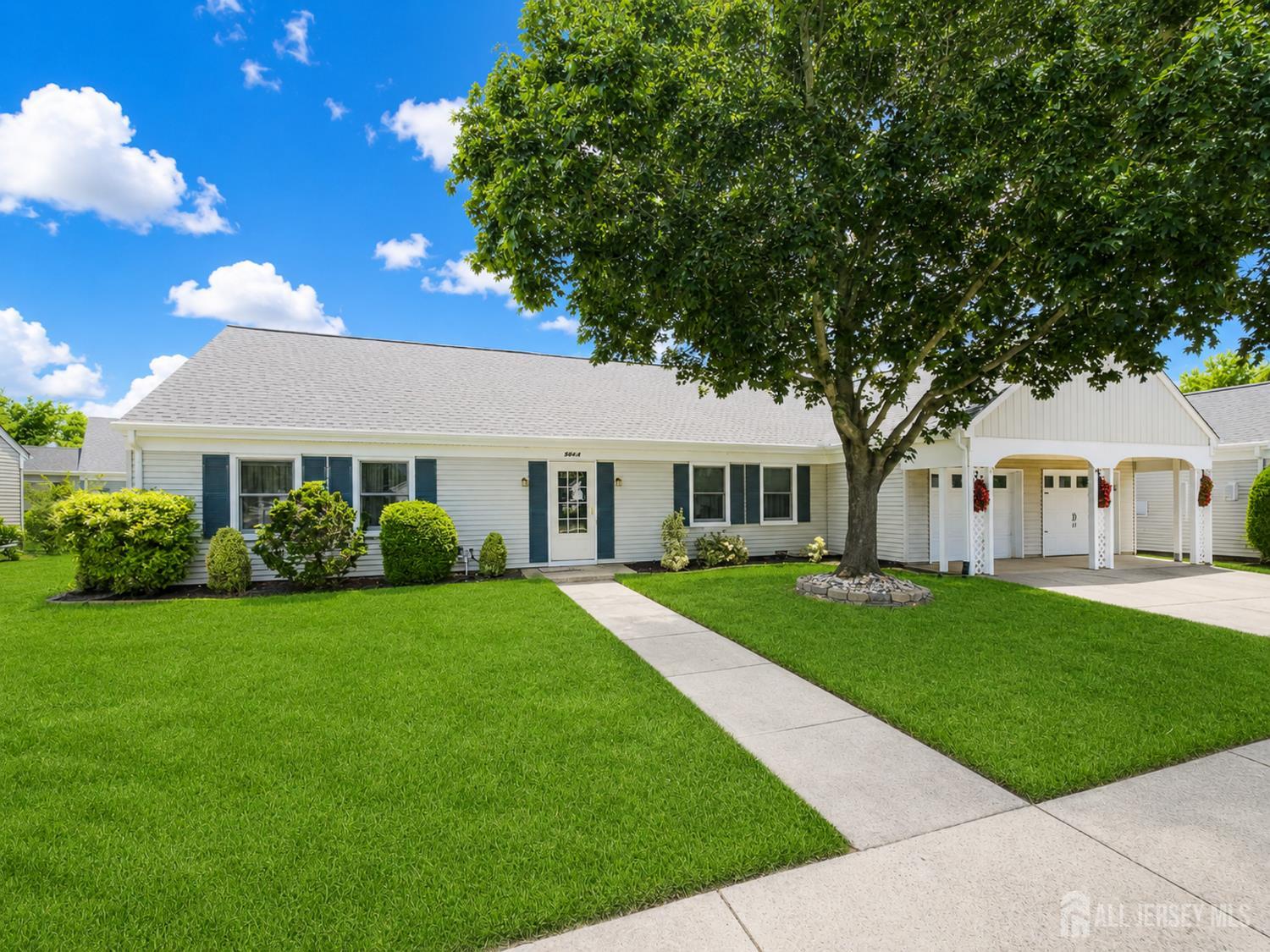 564-A Old Nassau Road — photo