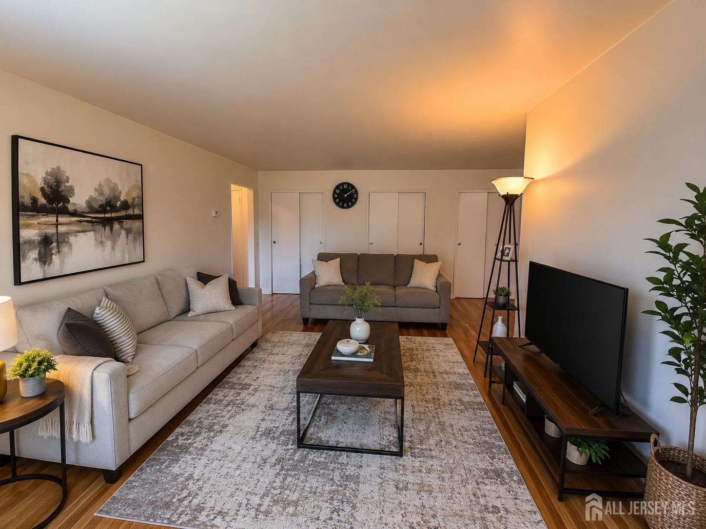 24 Woodedge Avenue 3 — photo