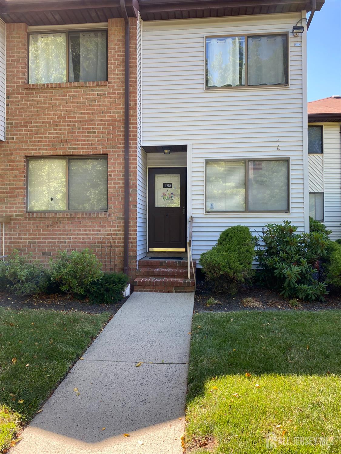 3715 Birchwood Court — photo