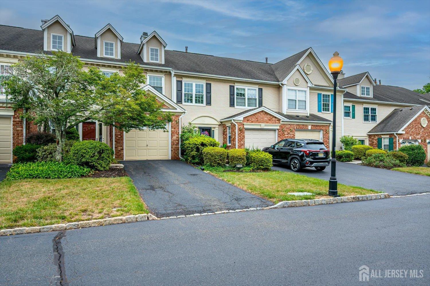 2103 Ackmen Court — photo