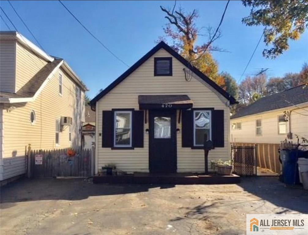 470 Brookside Avenue — photo