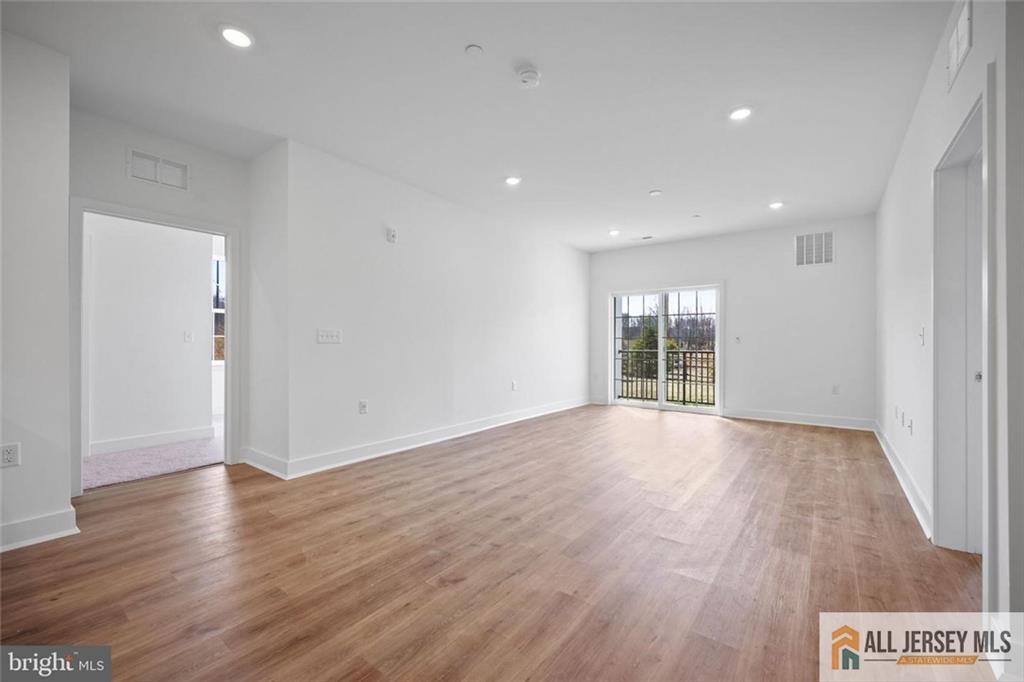 29305 Radford Court — photo