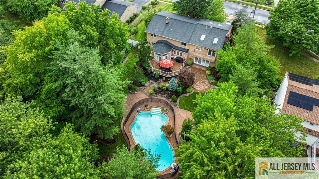 6 Limoli Court — photo