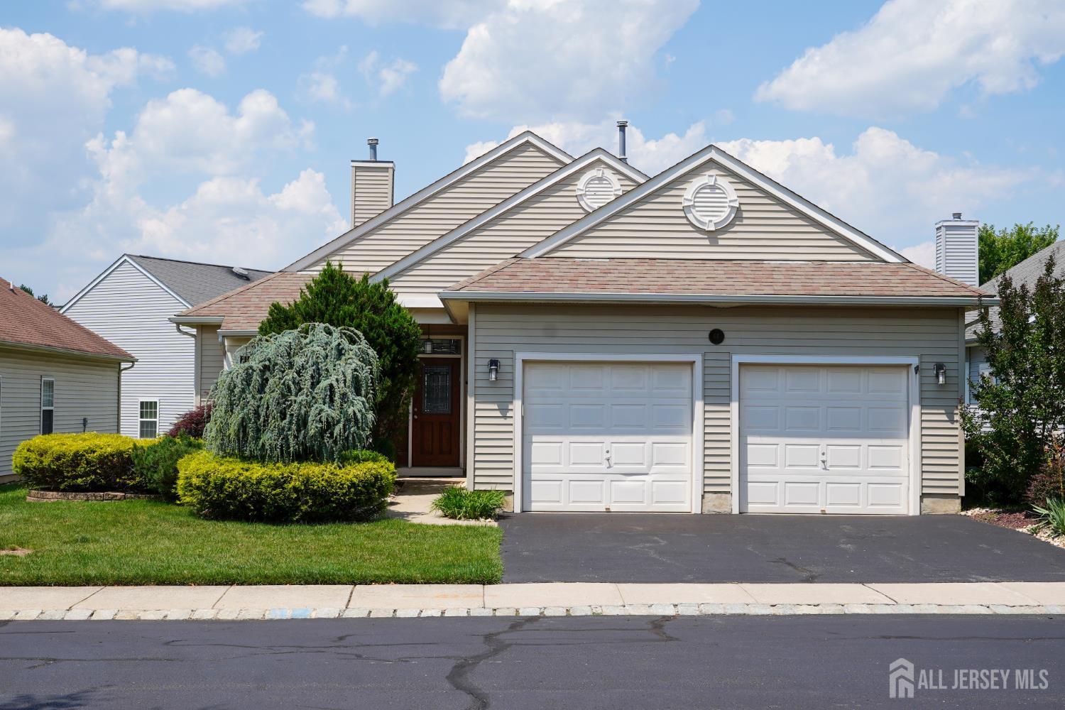 64 Viineyard Court — photo