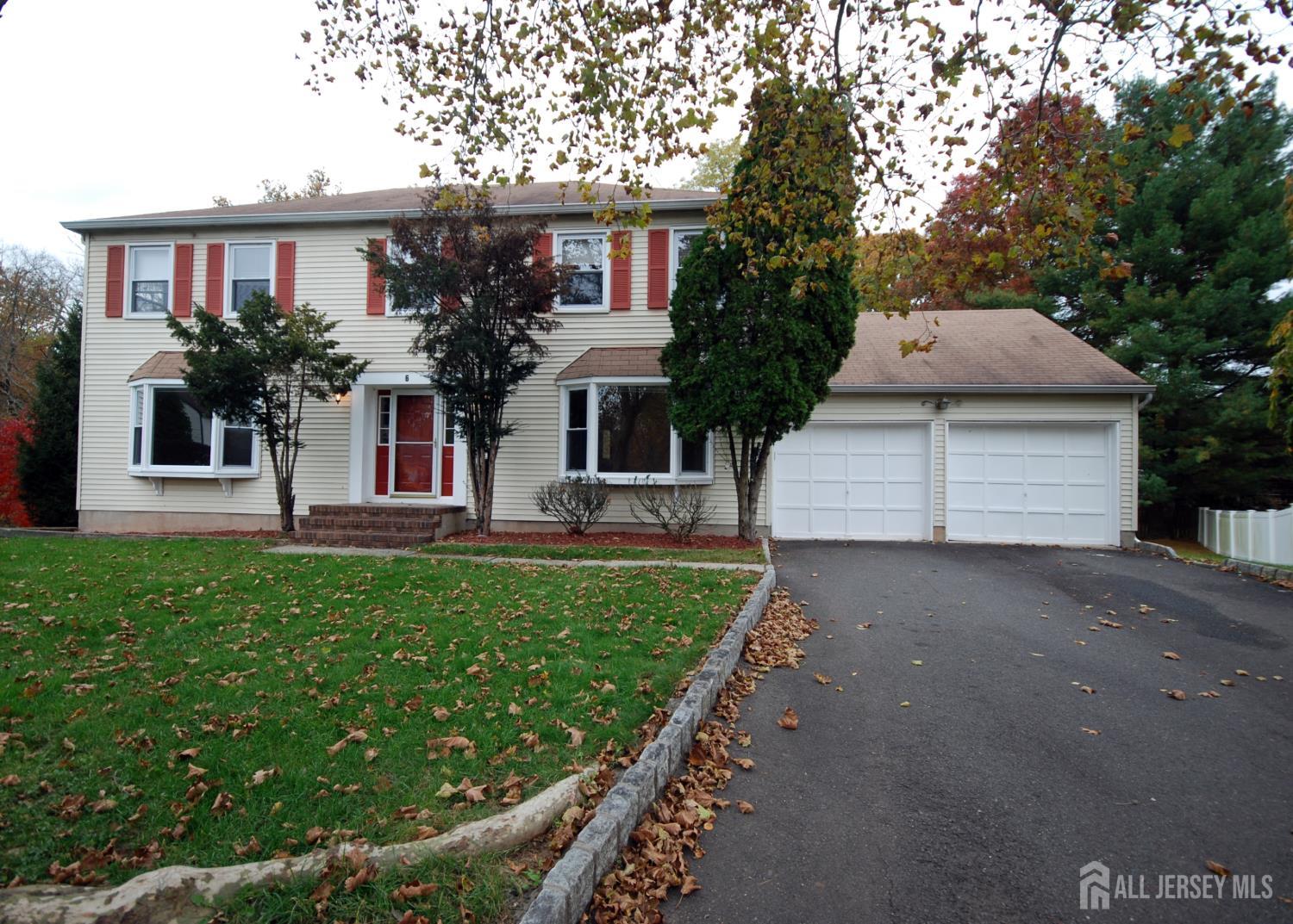 6 Heather Lane — photo