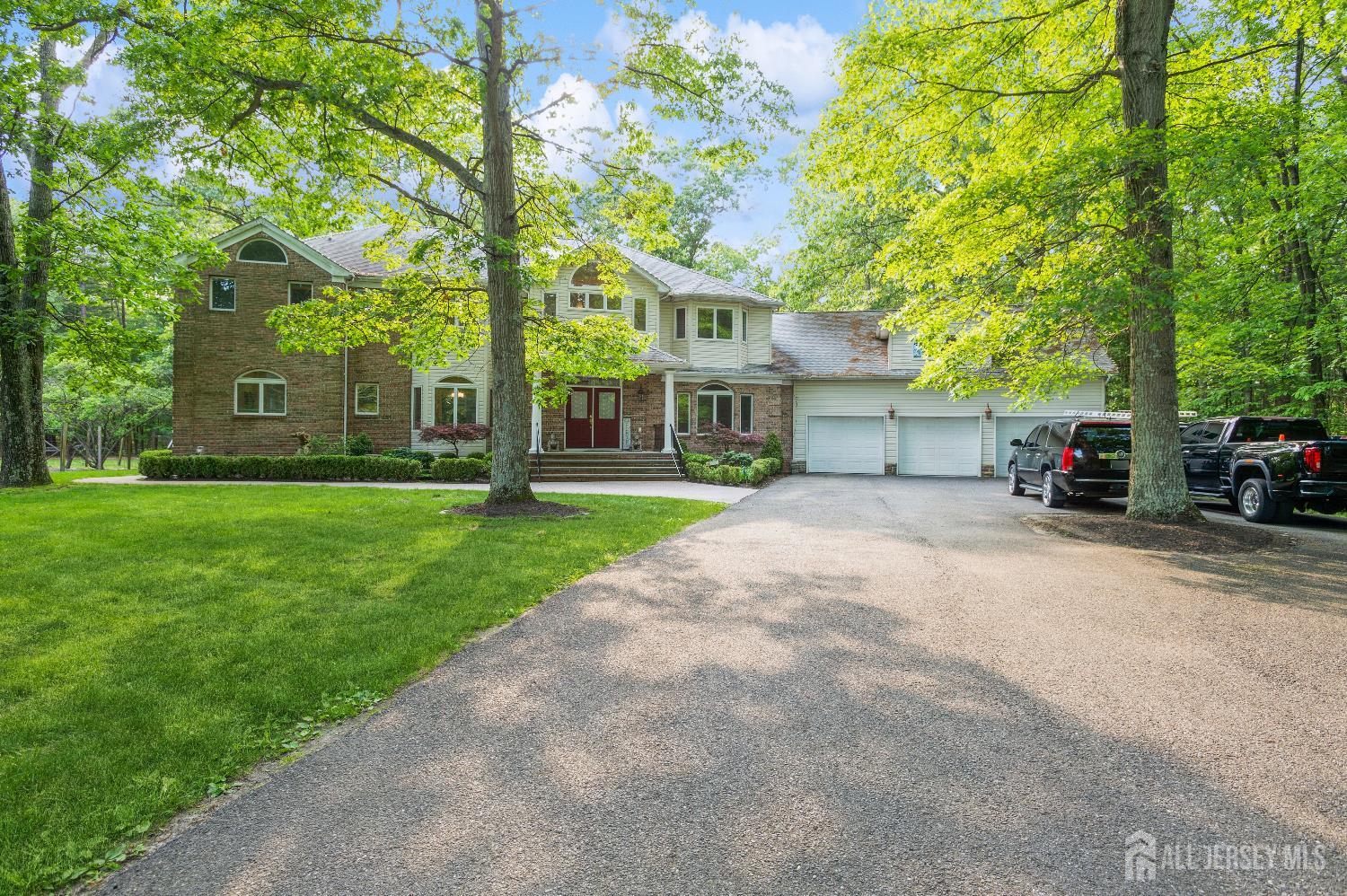 5 Ramapo Court — photo