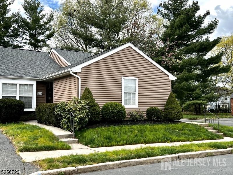 173 Jordans Circle — photo