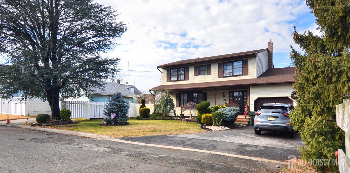27 Henley Street — photo