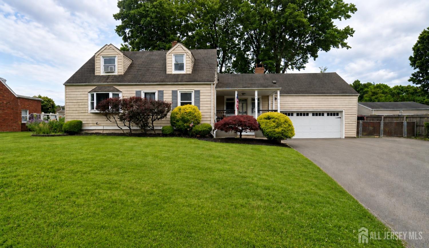 75 Lancaster Road — photo