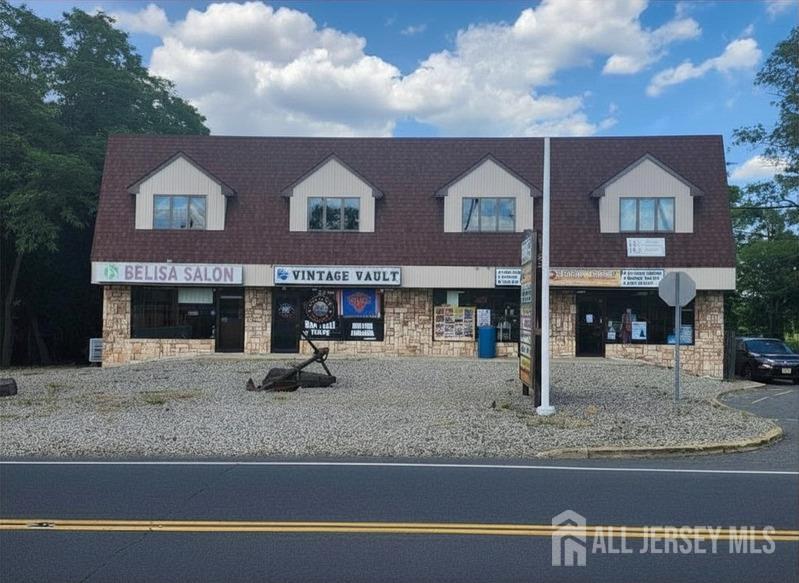22 Old Matawan Road 4 — photo