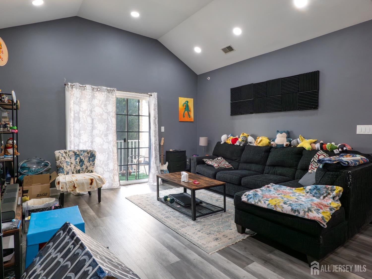 1036 Flakne Court — photo