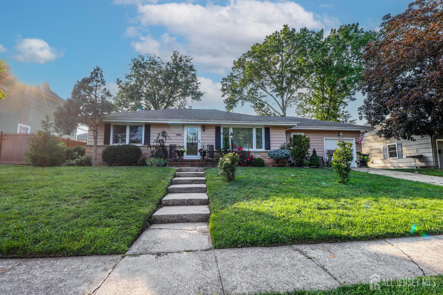 496 Outlook Avenue — photo