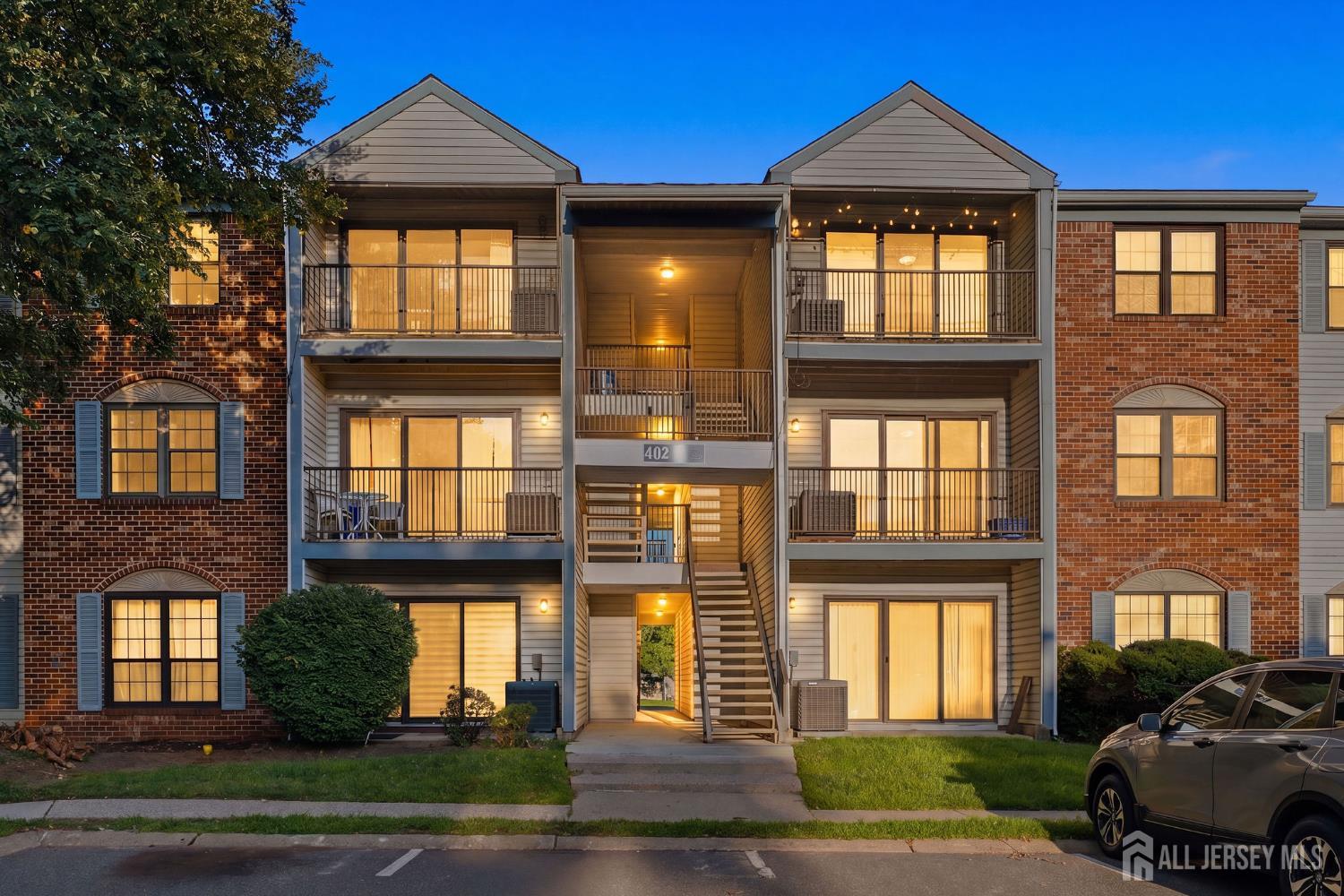 407 Lancaster Court — photo
