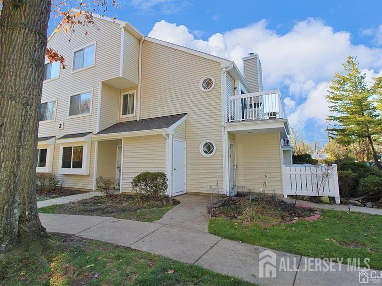 17 Deerberry Lane — photo