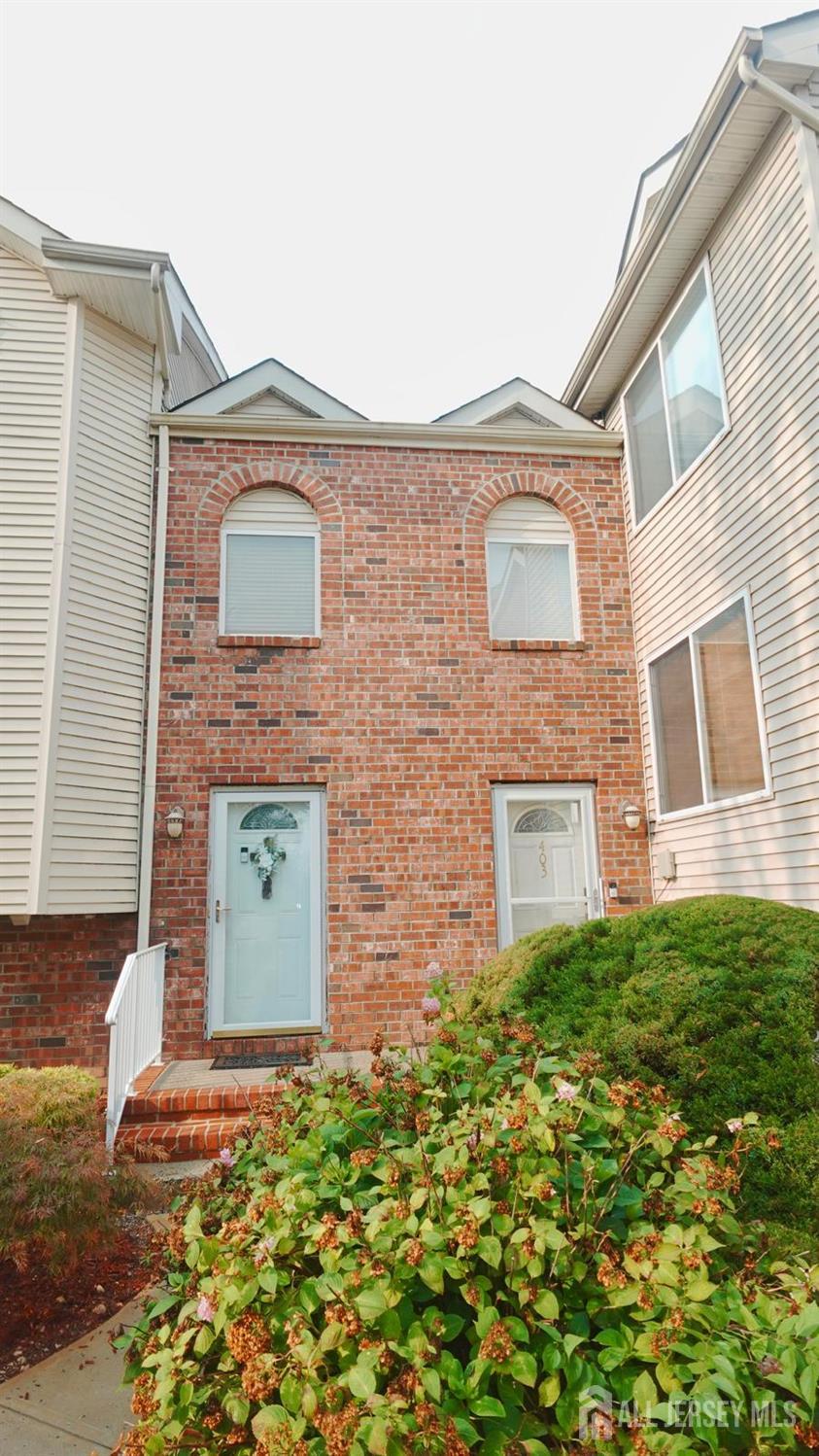 402 Holly Drive — photo
