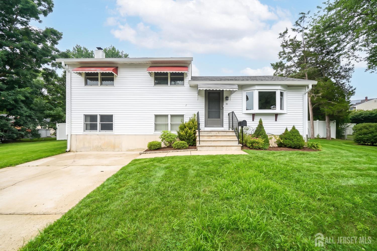 12 Gover Court — photo