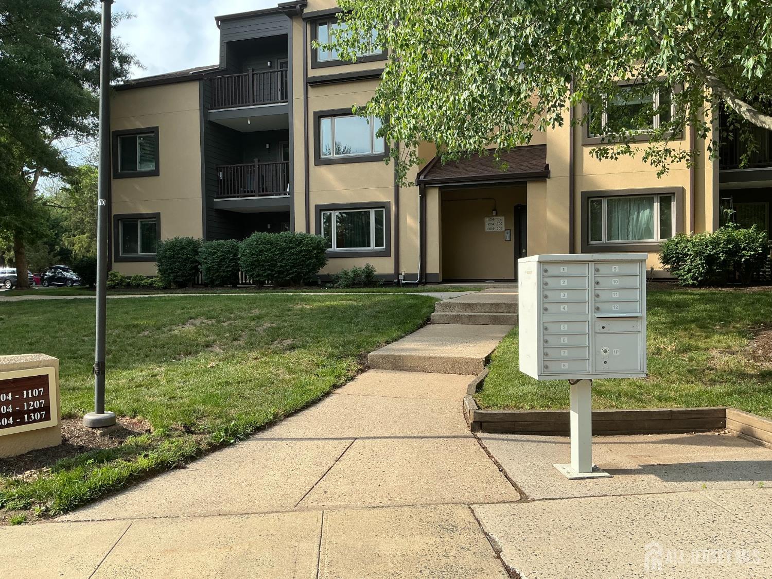 1306 Sayre Drive — photo