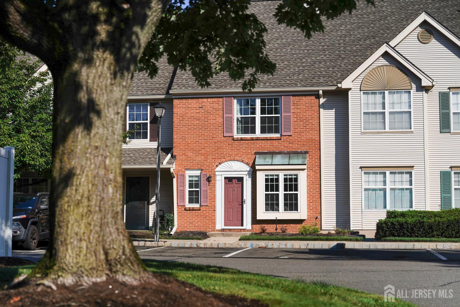 18 Keith Court — photo