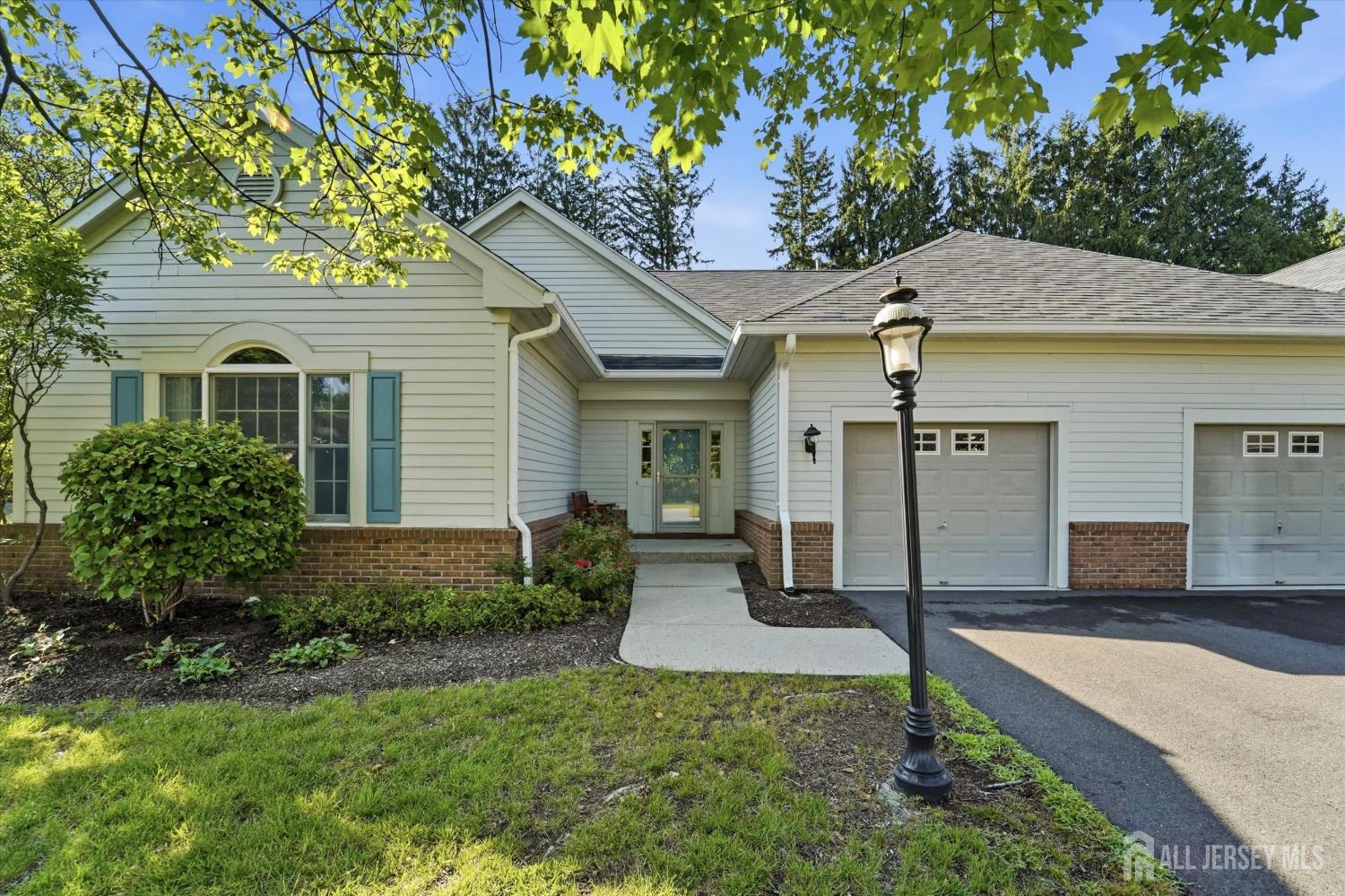 4 Empress Court — photo