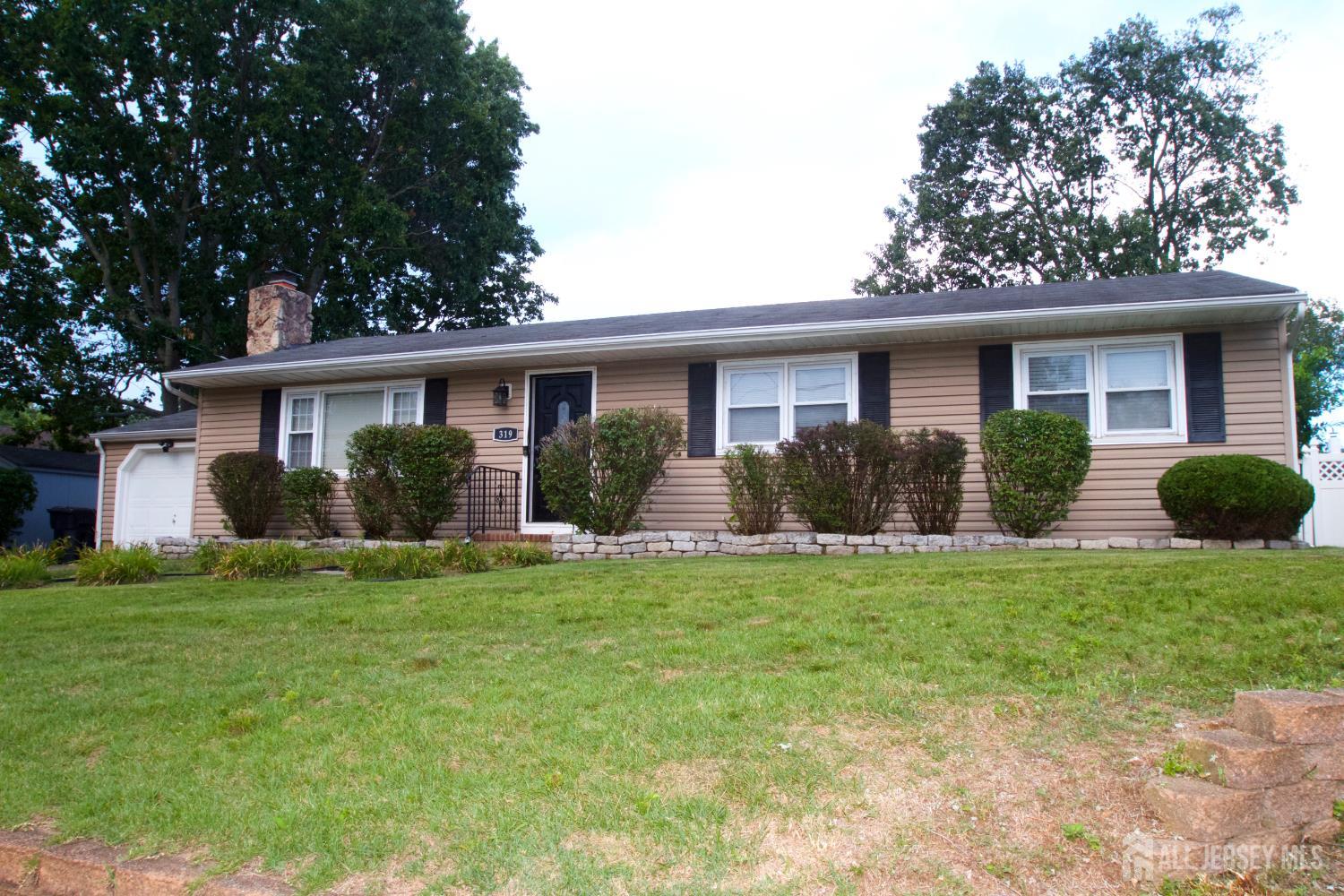 319 Spruce Drive — photo