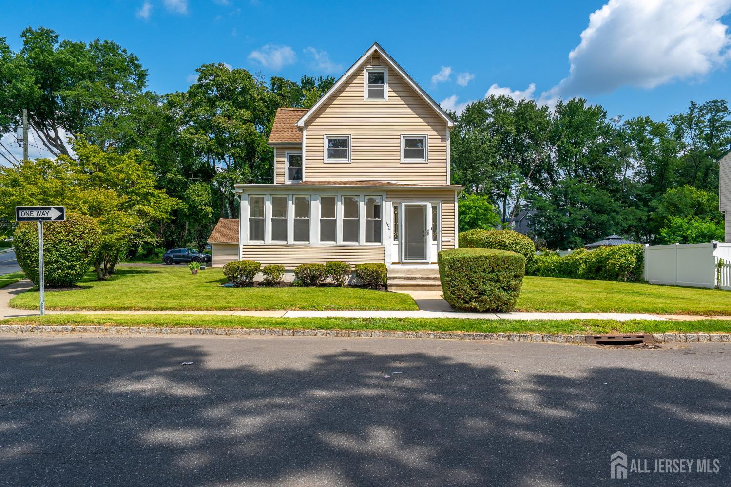 1746 Elk Street — photo