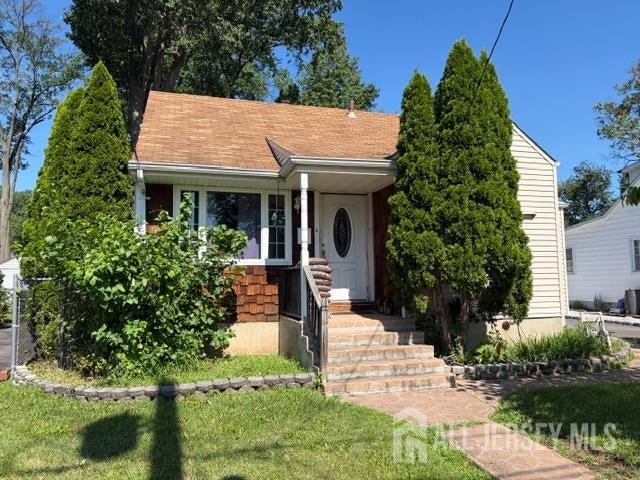 25 Chase Avenue — photo