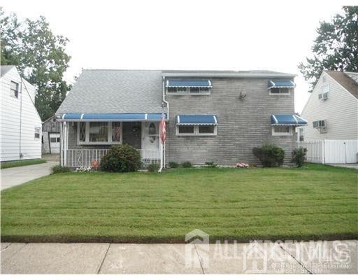 13 Laurel Street — photo