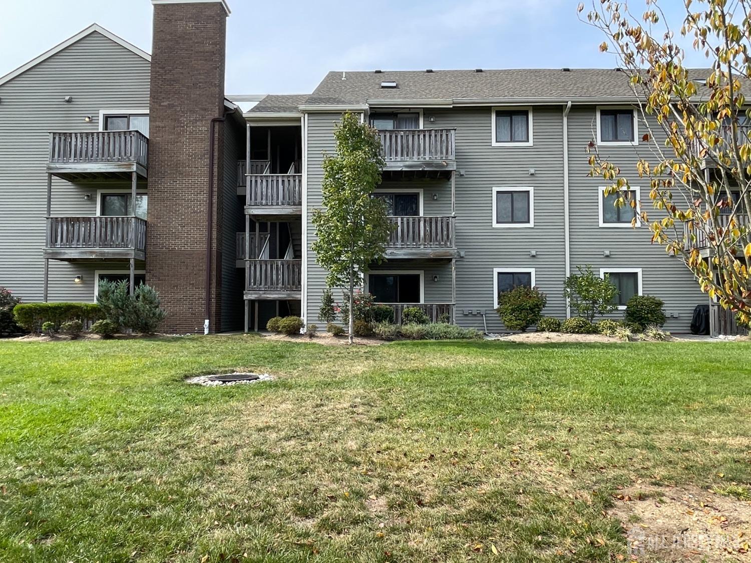 1216 Ravens Crest Drive — photo