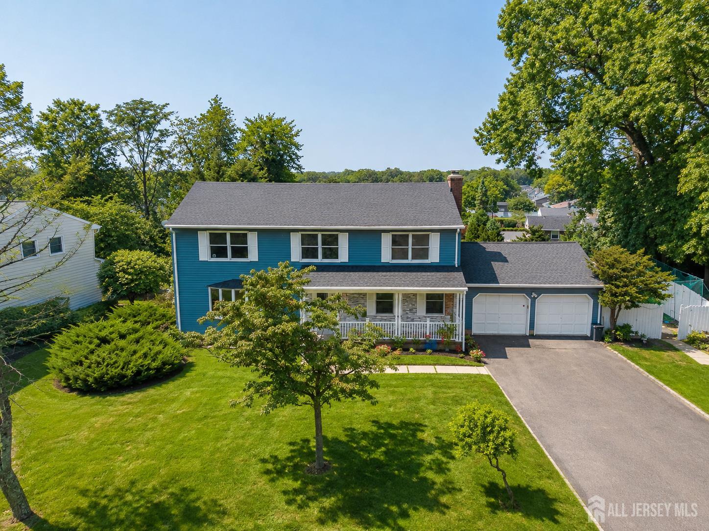 3272 Evergreen Lane — photo