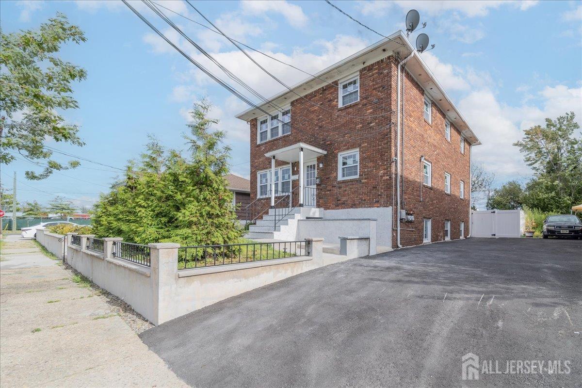 54 Bergen Street 1 — photo