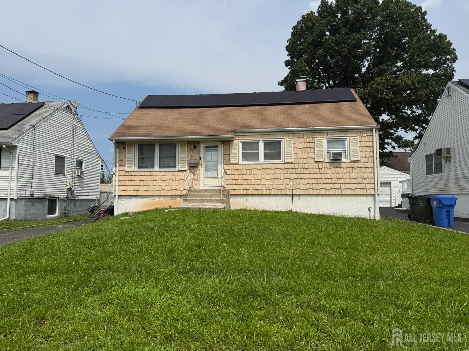 210 Ellsworth Street — photo