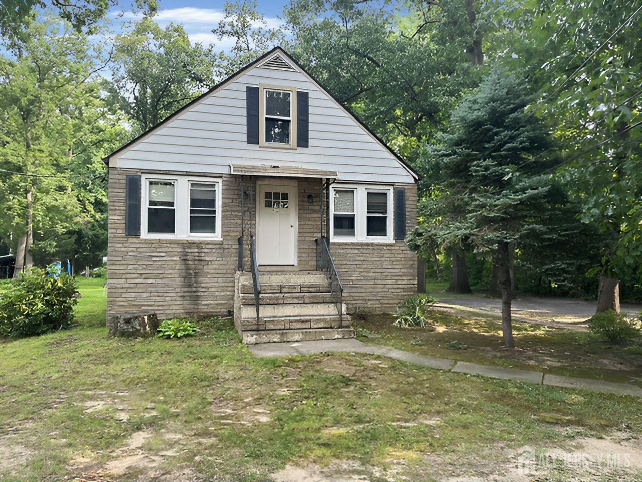 268 Sloan Avenue — photo