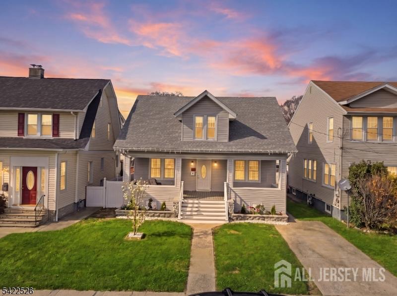 140 Grove Avenue — photo