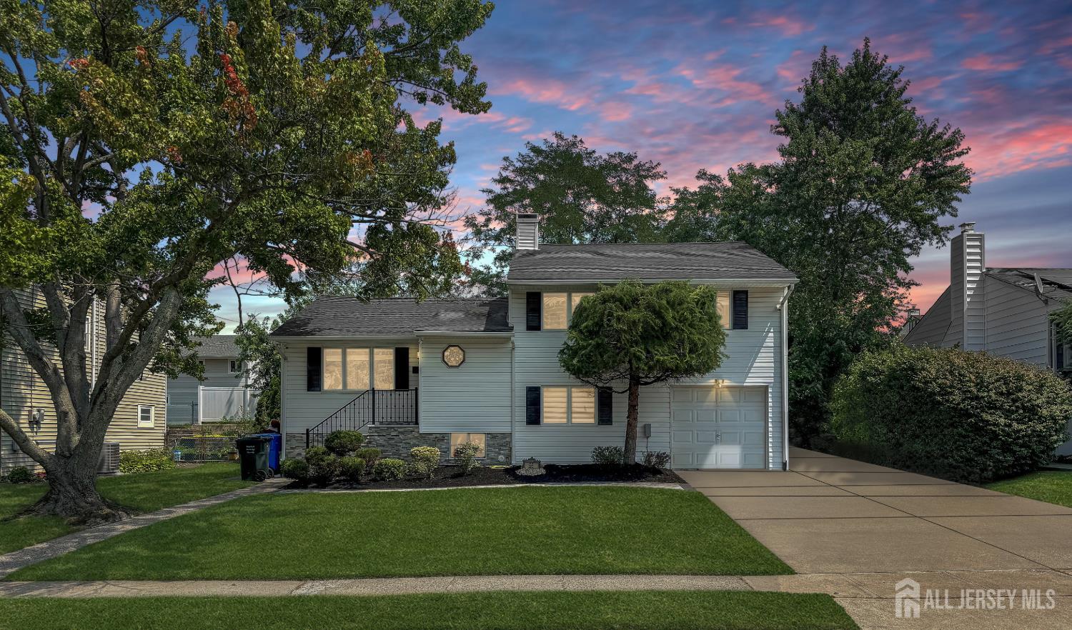 96 Tracy Drive — photo