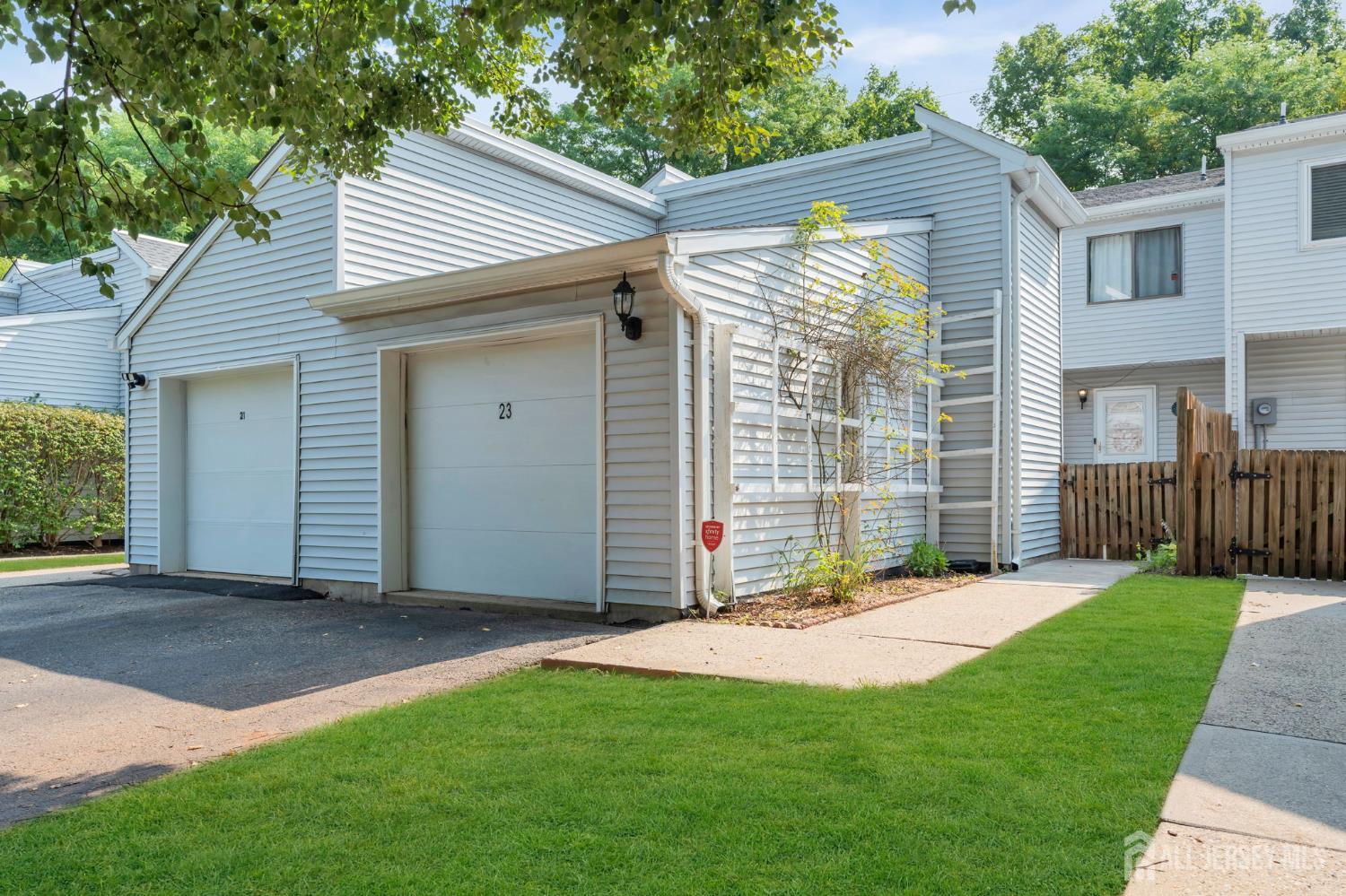 23 Krenkel Court — photo