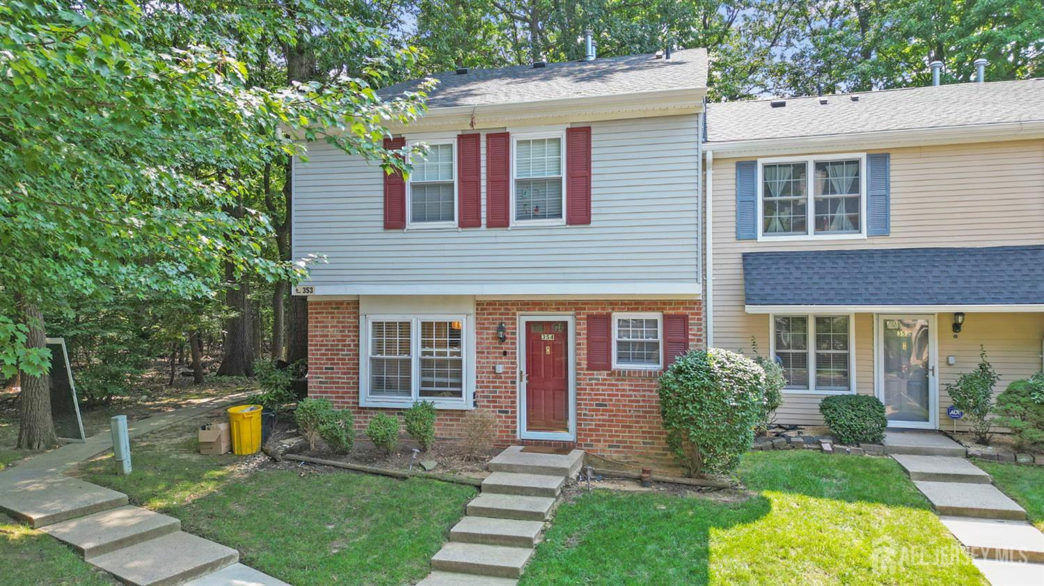 354 N McDowell Drive — photo