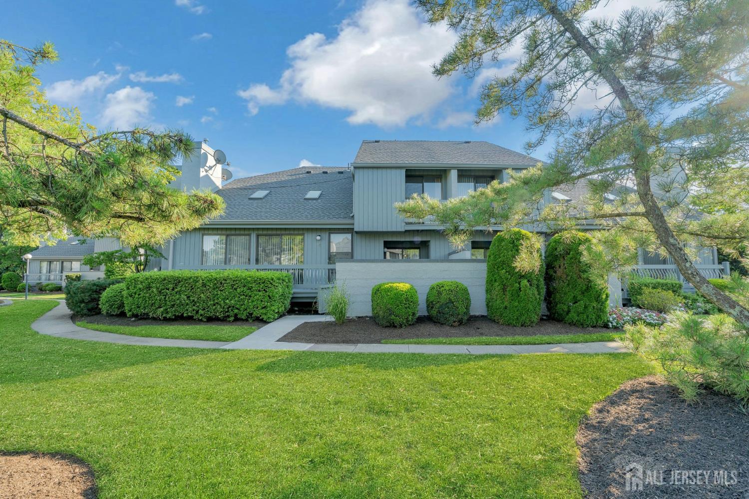 148 Linda Lane — photo