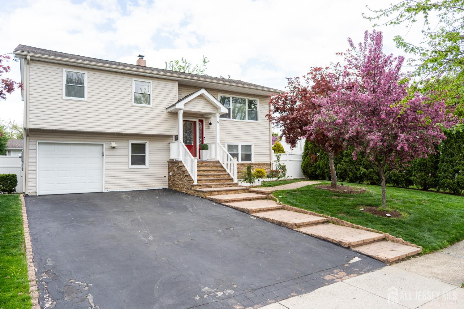 14 Hopatcong Drive — photo